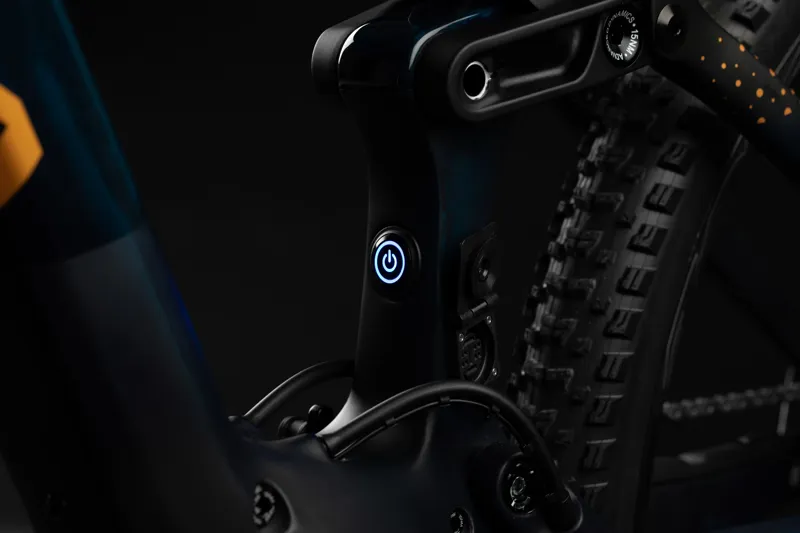 Orbea Rise M-LTD 29er Mountain Bike 2022 Coal Blue/Red Gold-3